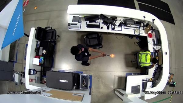 Yusuf points the gun directly at the head of his supervisor from a<em></em>bout three feet away and fires a shot.