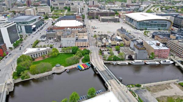 The RNC co<em></em>nvention will take place at Fiserv Forum (upper right) with the planned protest area, Pere Marquette Park situated south west (bottom left) of the forum.