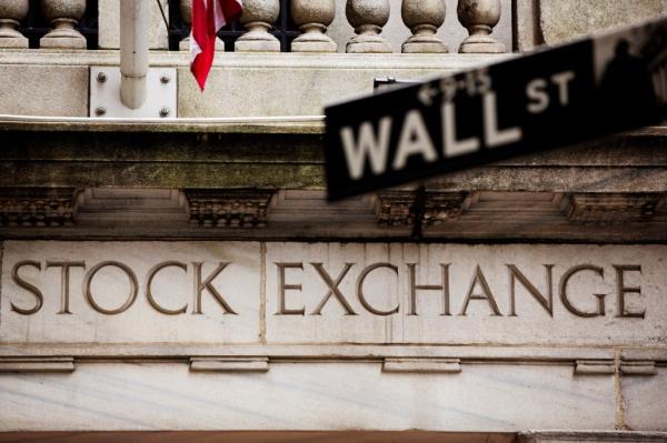Emerson was reportedly one of the highest-paid executives on Wall Street. However, when not working as a hard-charging trader, he liked to execute practical jokes in his perso<em></em>nal and professio<em></em>nal lives.