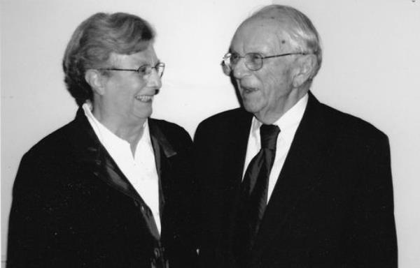 作家、前哈佛大学出版社主编阿依达·迪佩斯·唐纳德去世，享年93岁