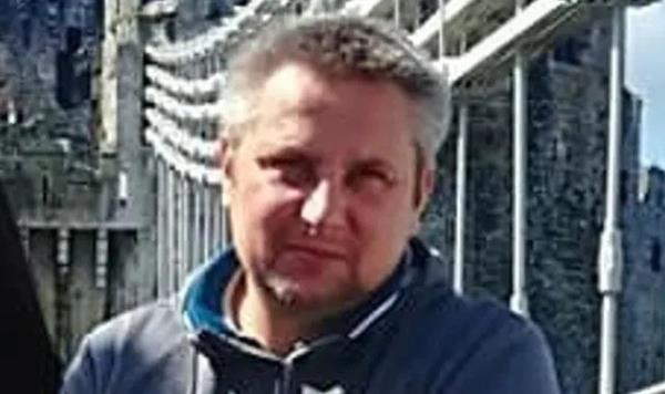 诺福克警方“没有回应发现父亲和两个女儿死亡的房子的999电话”