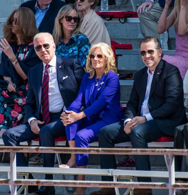 The president's family attends Maisy Biden's graduation.
