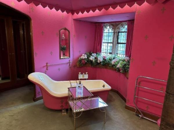 The ?Pink Bathroom?. In Tudor times this was Anne Boleyn?s closet, i.e. her private room of business, study and devotion. It is proposed to relocate the fittings into the new portion of the Astor Wing, and enable the room to be furnished for display, better enabling understanding of the heritage asset. Release date, 4/10/23. See SWNS story SWLSwardrobe. Hever Castle in Kent wants to restore the former Queen's bedroom to how it would have looked when she lived there as a child. To do so they will have to rip out built-in wardrobes installed by the hugely wealthy American Astor family in the 1970s. But because it is a Grade-I listed building the current owners will have to apply for planning permission.