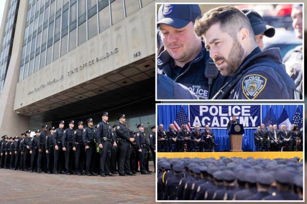 在警察被枪杀后，纽约立法者敦促市政厅恢复纽约警察学院课程