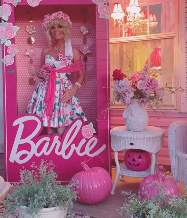 DENA DANIELS, 54, FROM FORT SMITH, ARKANSAS, WHO WANTS TO 'BE BARBIE