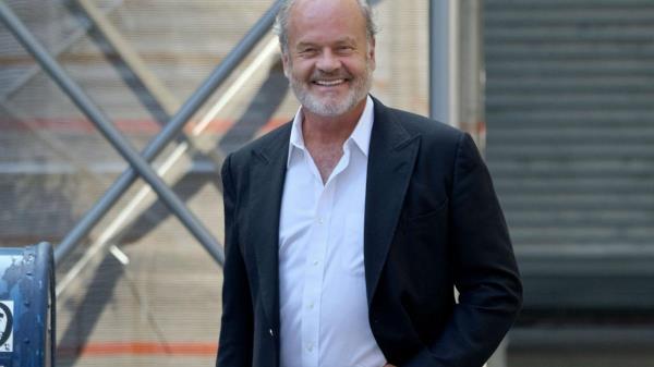 凯尔西·格拉默的女儿加入《欢乐一家亲》，成为经典角色的后代