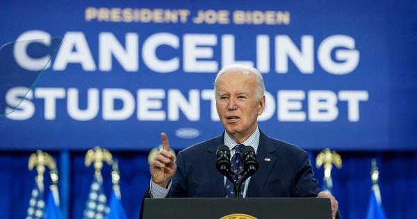 美国上诉法院阻止了拜登所有的学生债务减免计划