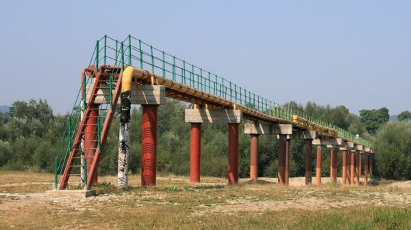 乌克兰制裁停止向斯洛伐克和匈牙利供应卢克石油-报道