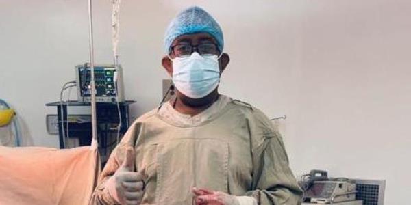 医生从以为自己怀孕的妇女身上切除了“有史以来最大的肿瘤”