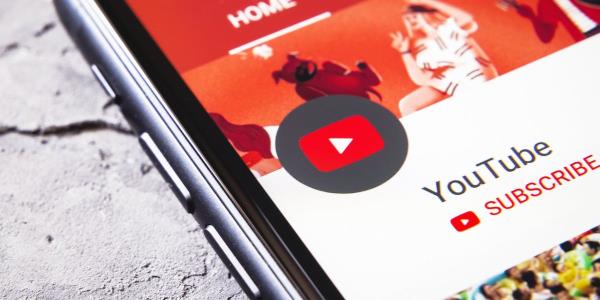 YouTube上的暂停广告出现了——互联网对此非常愤怒