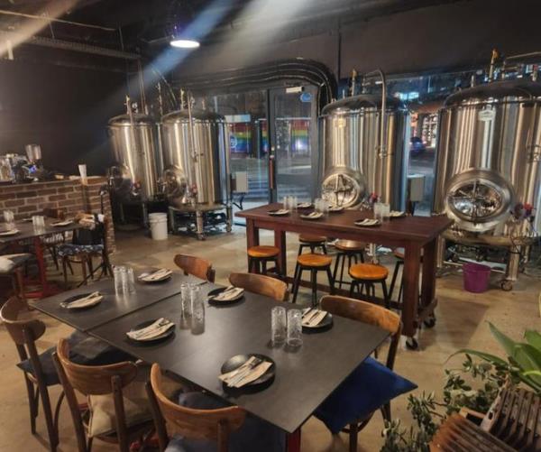 A Fremantle tapas house has re-opened its doors to the public after undergoing $500,000 worth of upgrades under new owners.? 