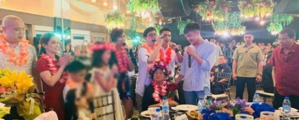 杨森的四兄弟姐妹仍然是Vallacar Transit公司的多数股东