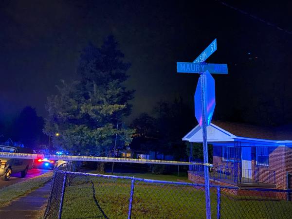 在伯明翰商店外死在父母怀里的16岁少年嫌疑人称，他是出于自卫被枪杀的