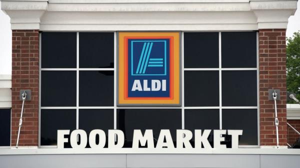 2024年元旦：什么是开放的？Publix、Aldi、沃尔玛、塔吉特、百思买、科尔士等公司的营业时间