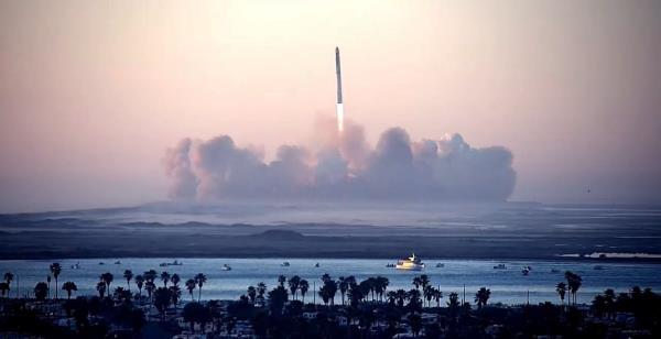 SpaceX公司周六发射，但失去了助推器“星际飞船”
