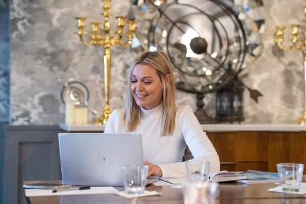 Angela said she 'couldn't sleep' after her business went under