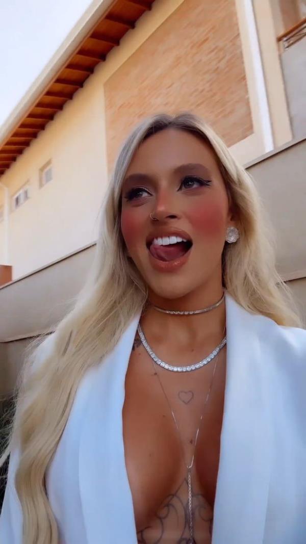 豪门皇马女教练因在蹒跚学步的孩子的生日派对上穿着“不合适”而受到抨击