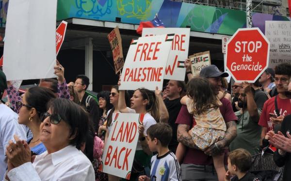 Marchers work their way down Queen Street at Sunday's protest march for a ceasefire in Israel/Gaza.